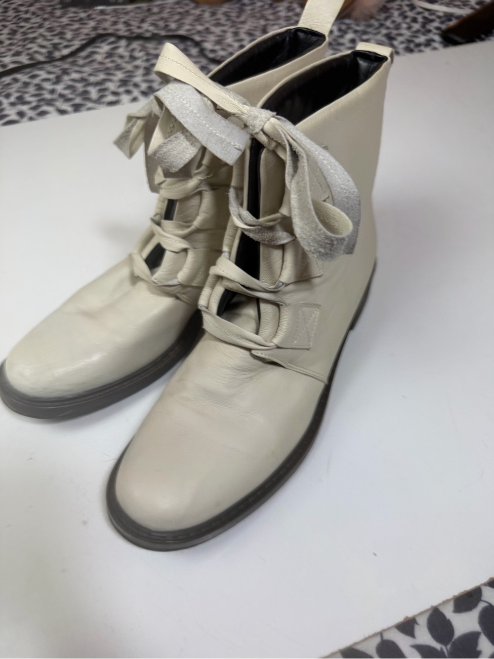 Dusica Dusica Off White Italian Quality Leather Lace Up Combat Boots Sz 38.5